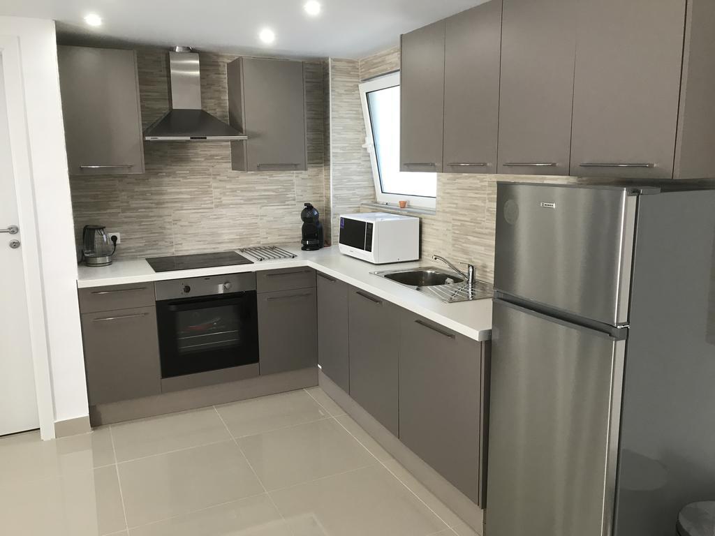 Athena Apartment Artemida  Exterior foto